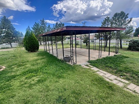 5th image of 2029 East Dr