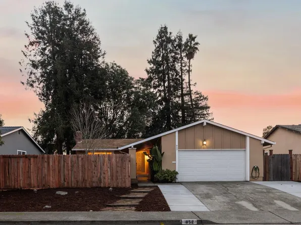 852 Grouse Lane, Petaluma, CA 94954