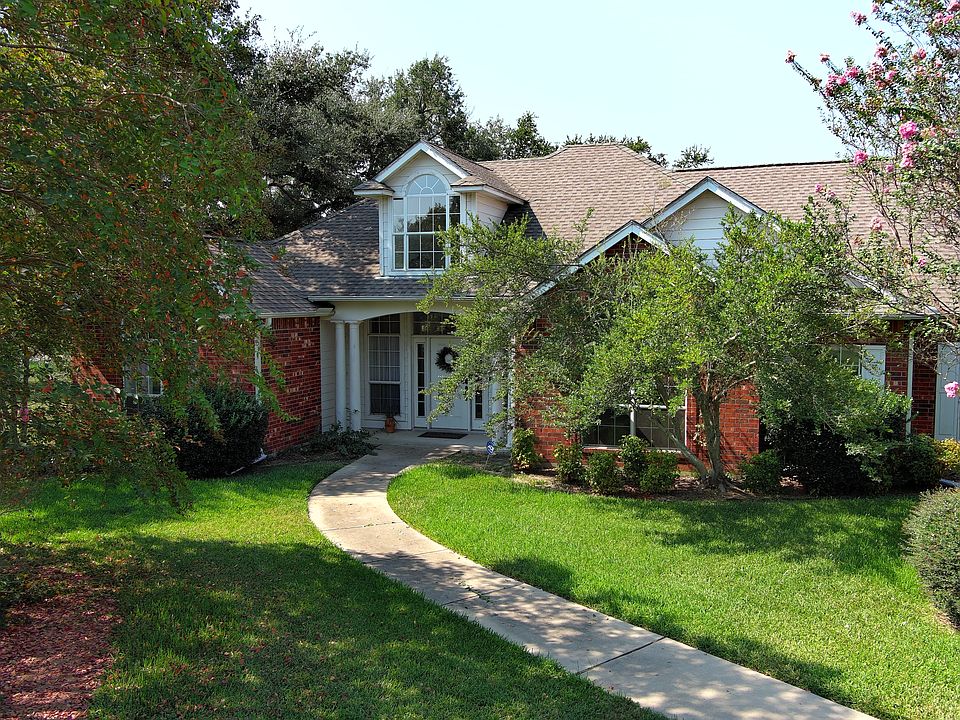 1st image of 10605 Bridgeport Dr