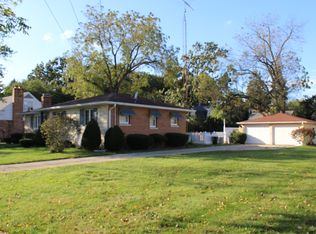 2022 35th Pl, Kenosha, WI 53140