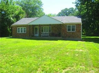 4849 N Troost Ave, Kansas City, MO 64118