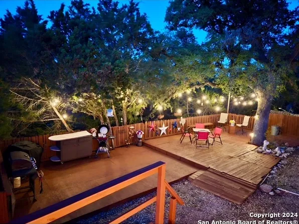 225 Private Road 1509, Bandera, TX 78003