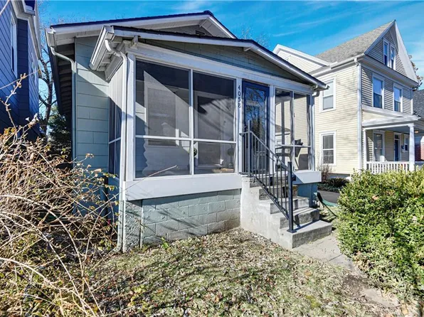 4058 Oak St, Kansas City, MO 64111