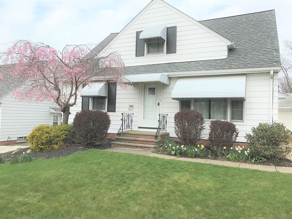 1st image of 2427 Larchmont Dr