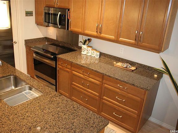 5th image of 4721 McTavish St #117