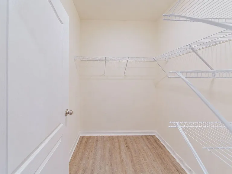244 Reena Dr — Photo 34