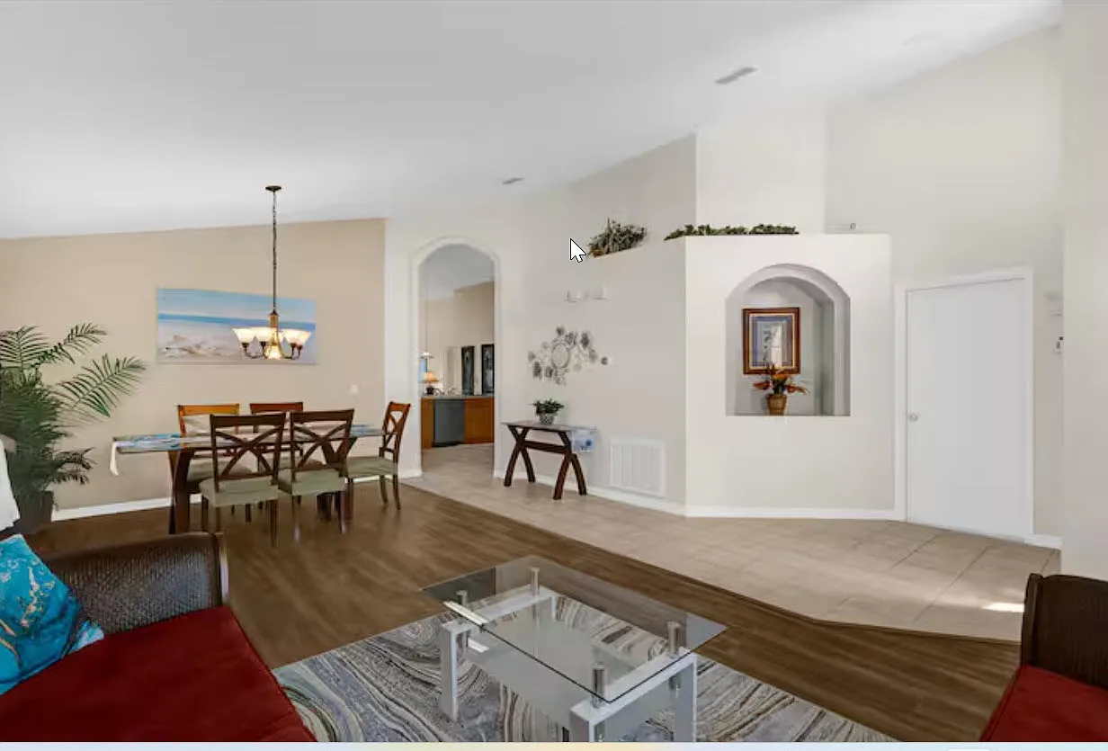 4 bed, 1940 sqft, $2,900 — Photo 4