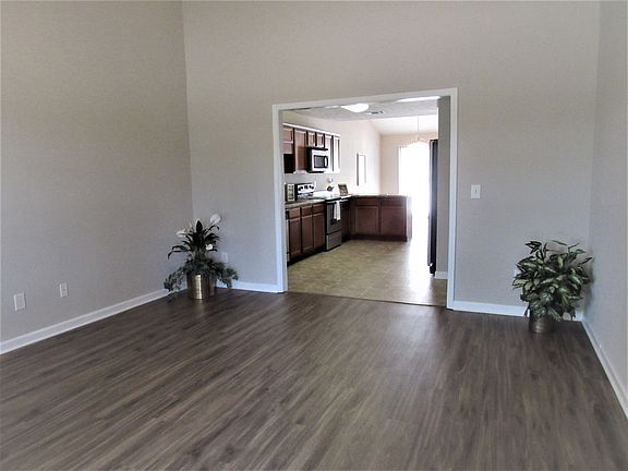 3rd image of 1022 Harold Lee Dr