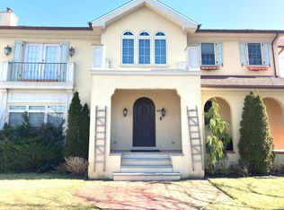 180 Bermuda St, Atlantic Beach, NY 11509