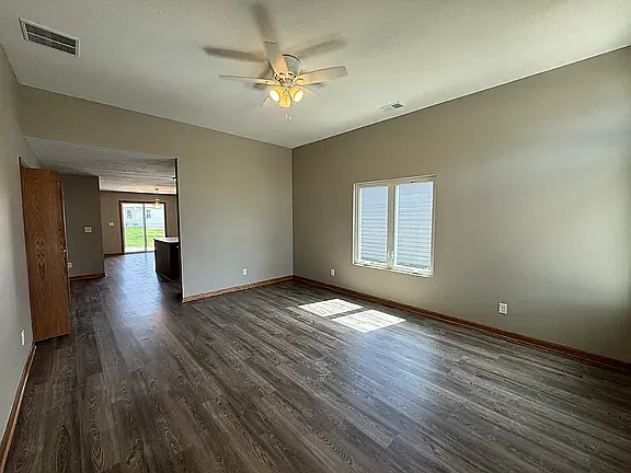 2 bed, 1.5 bath, $1,775 — Photo 2