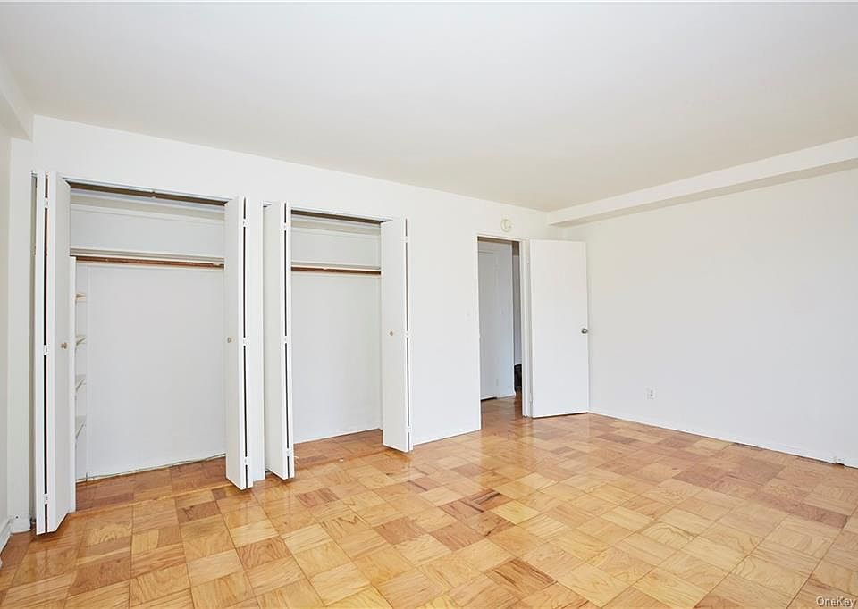 1st image of 18 Lake St #10EN