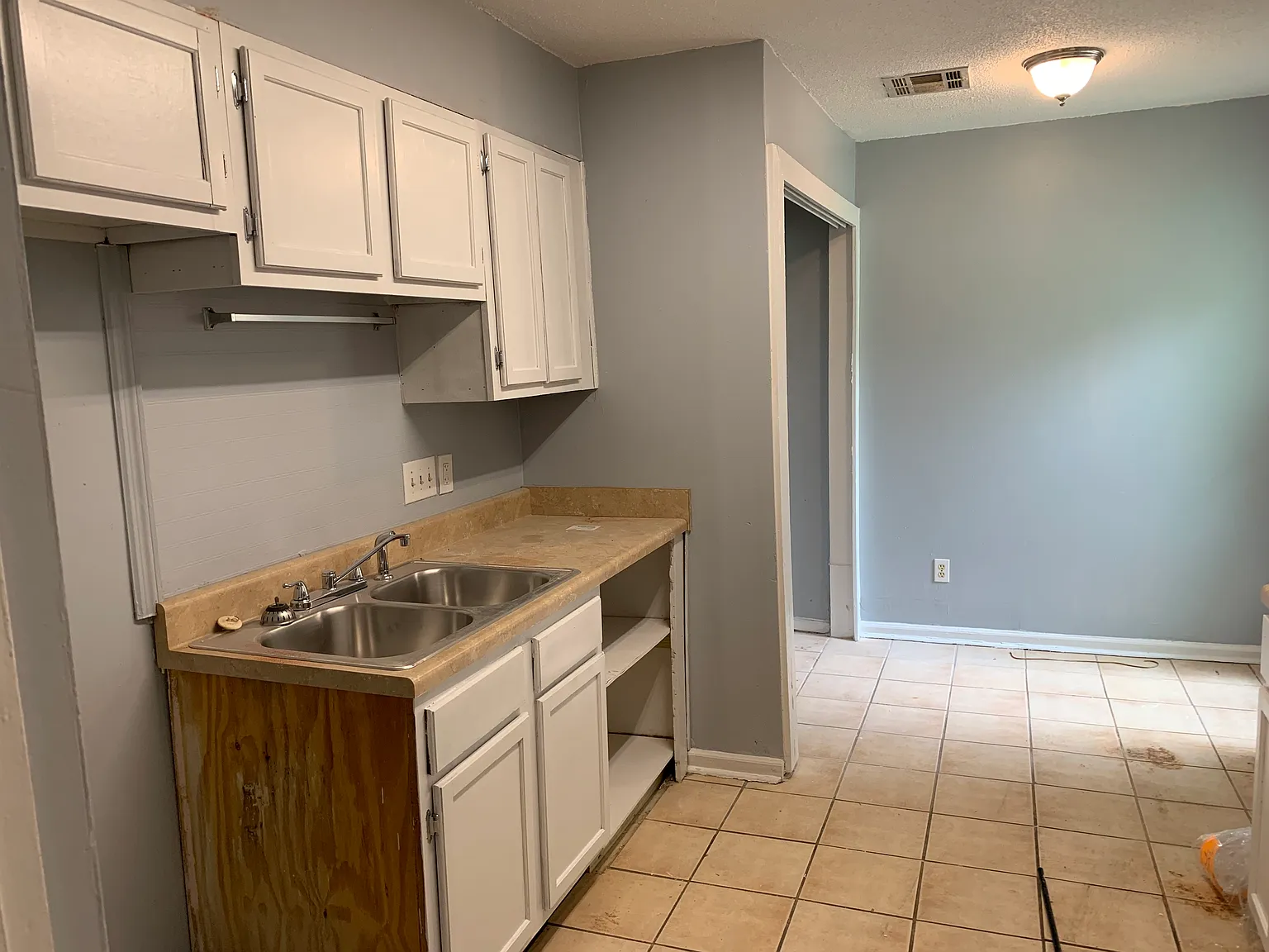 3 bed, 1218 sqft, $1,025 — Photo 4