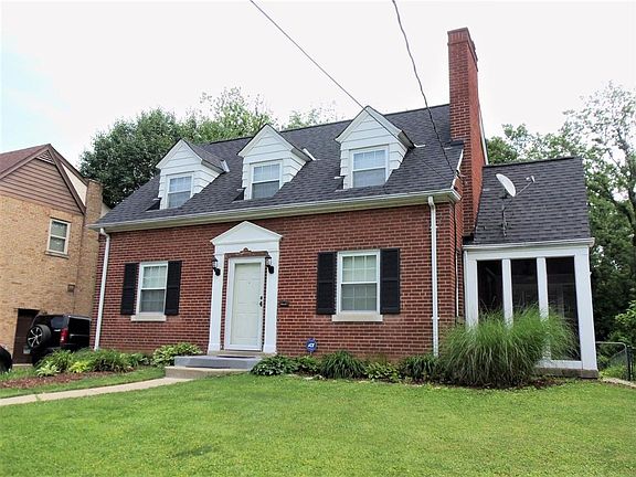 2nd image of 6332 Aspen Way