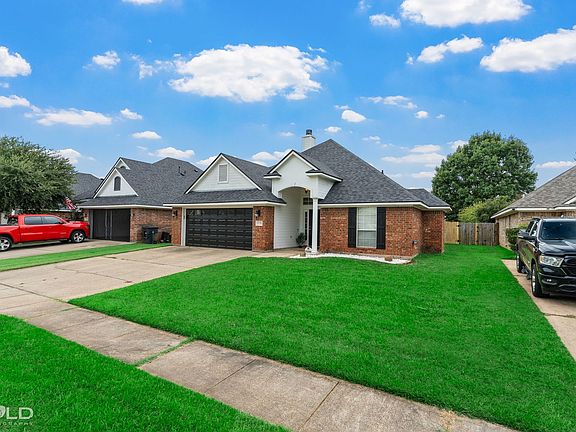 3rd image of 2531 Brookhaven Dr
