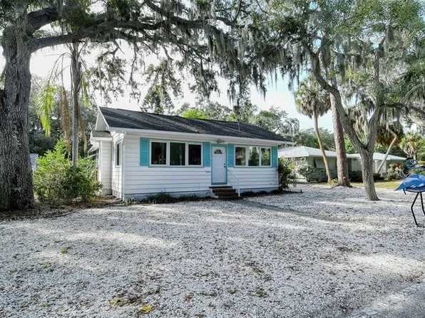 984 Indian Beach Dr, Sarasota, FL 34234