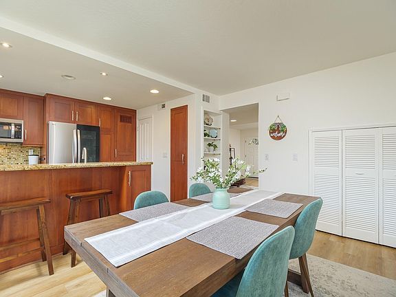 4th image of 902 Sunnybrae Lane