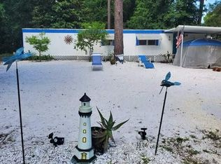 11 64th St, Yankeetown, FL 34498