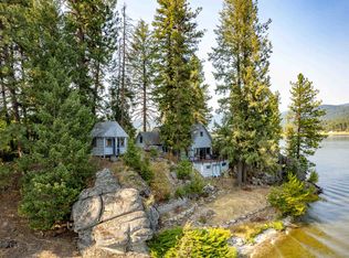 22225 E Rock Haven Ln, Newman Lake, WA 99025