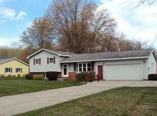 312 N Mackinaw Rd, Linwood, MI 48634