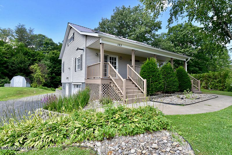 3rd image of 163 Lakeside Drive