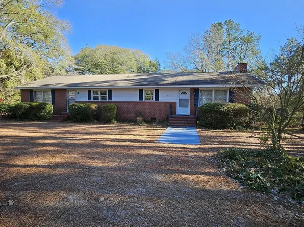 381 Sand Pit Road, Aberdeen, NC 28315