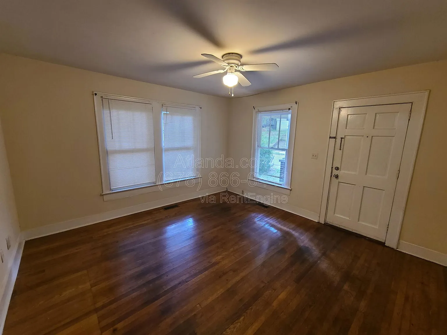 2 bed, 1.0 bath, 900 sqft, $1,599 — Photo 3