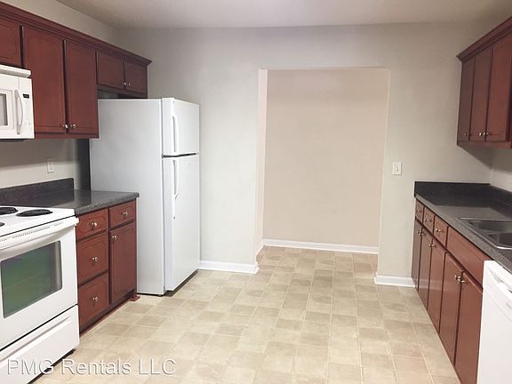 4th image of 2301 Brad Ln #B