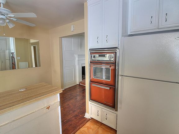 3rd image of 674 Center St #B