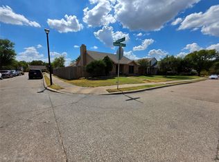 9420 Dumfries Dr, Dallas, TX 75227