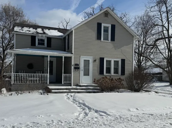 29 N Lincoln Ave, Niles, MI 49120