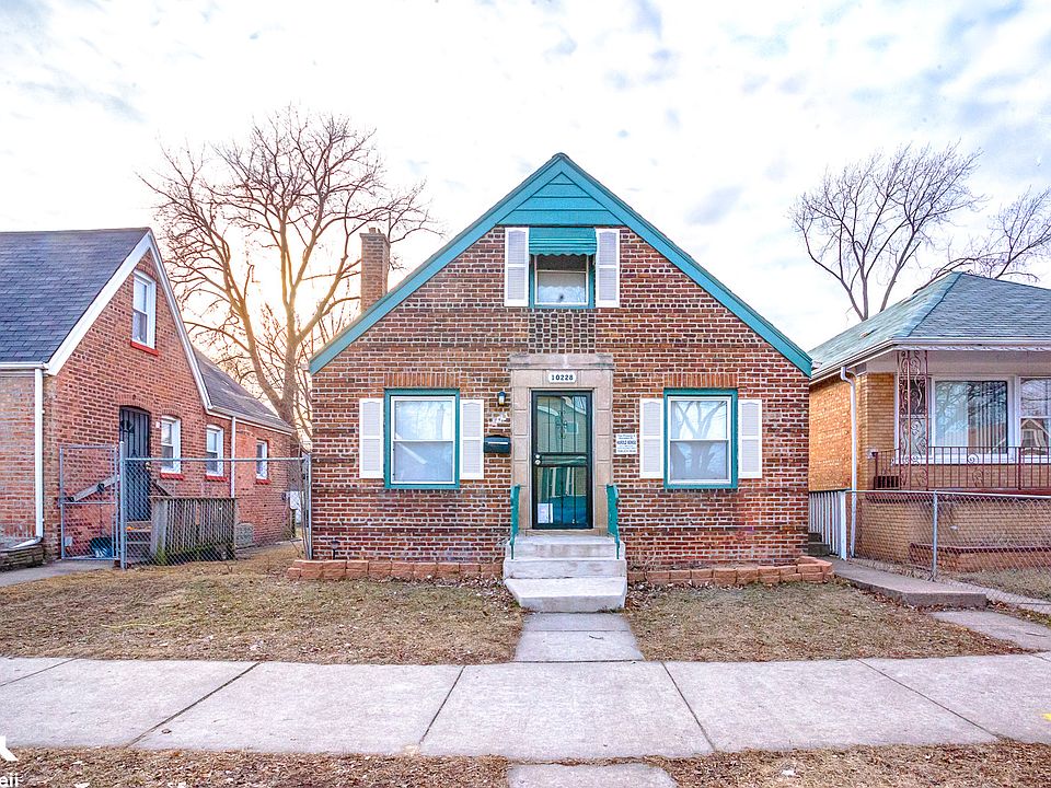 1st image of 10228 S Hoxie Ave