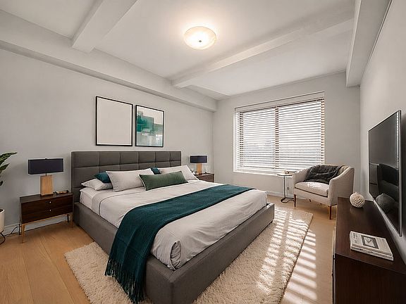 4th image of 470 W 24th St APT 2G