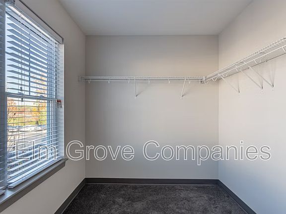 4th image of 7 Bridle Path #205