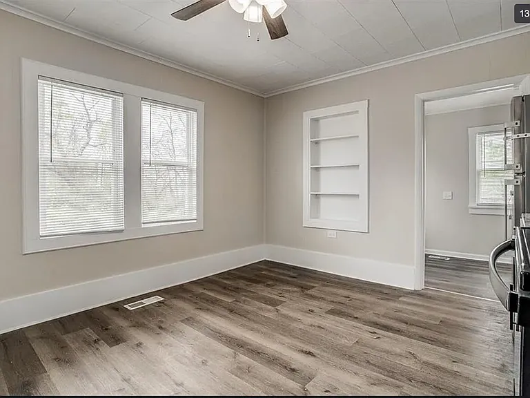 702 Centralia St — Photo 14