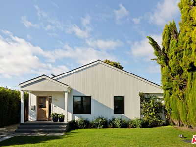 3847 Berryman Ave, Los Angeles, CA, 90066