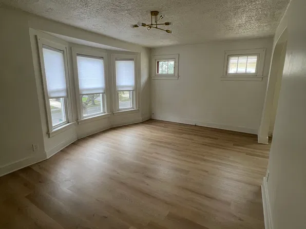 250 Saint Lawrence Ave Floor 2, Buffalo, NY 14216