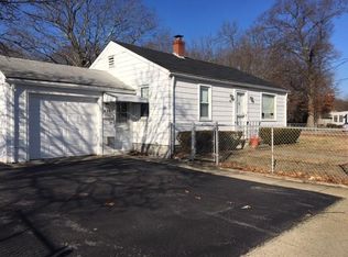 326 George Waterman Rd, Johnston, RI 02919