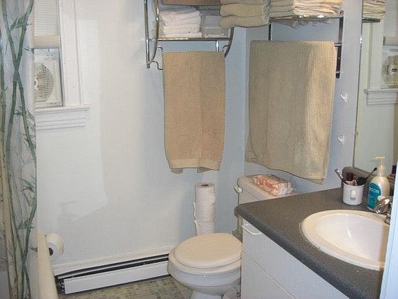 4th image of 2310 W Superior St APT 2