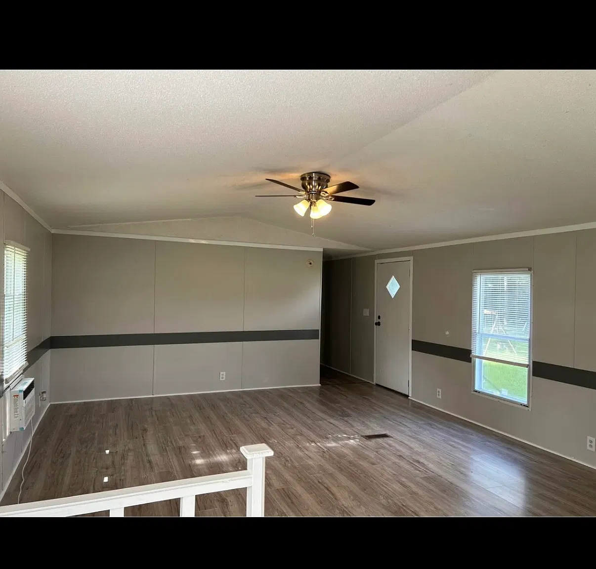 3 bed, 1200 sqft, $950 — Photo 3