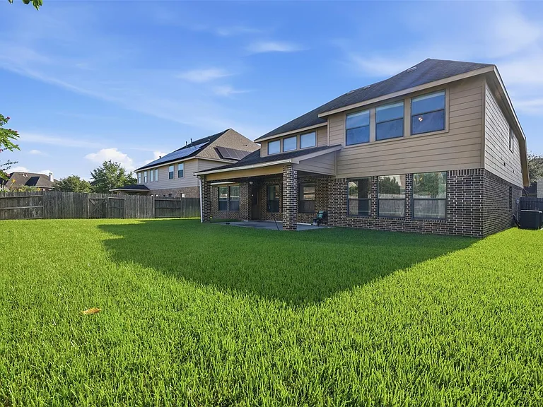 5035 Crystal Bluff Ct — Photo 18
