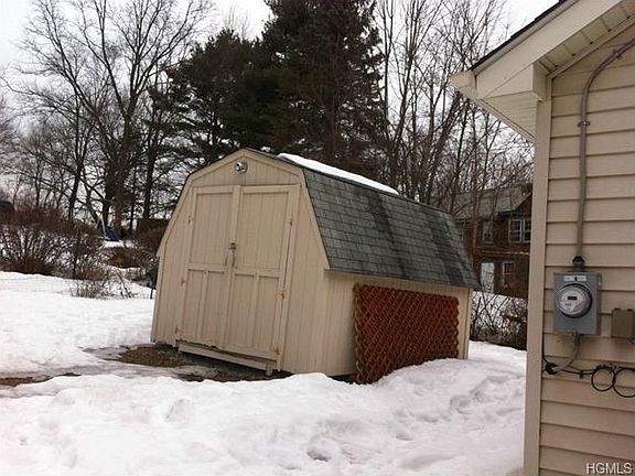 3rd image of 30 Highview Ave