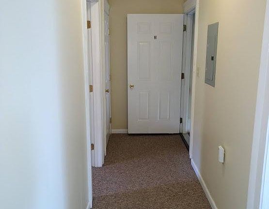 5th image of 33 Park St APT 3
