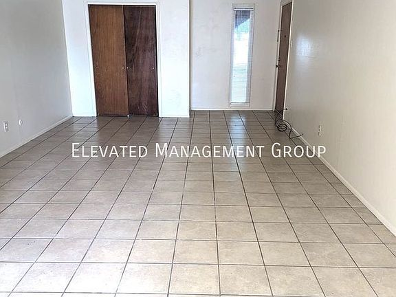 2nd image of 1024 Alvarado Dr SE Unit 21