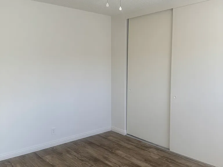 4141 Elenda St #3 — Photo 7