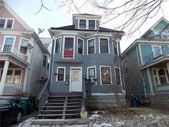 2nd image of 1033 Elmwood Ave