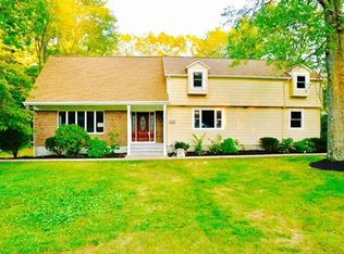 98 Oakland St, Medway, MA 02053