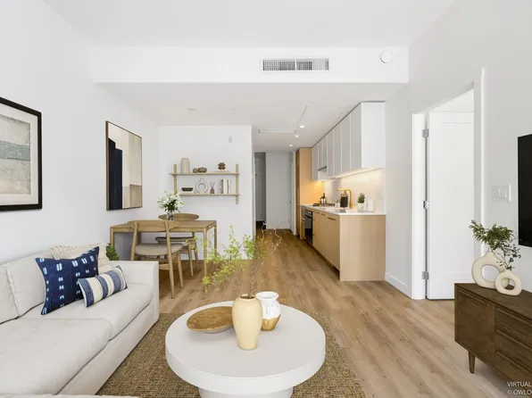 375 Clayton St #209, Coquitlam, BC V3K 3X6