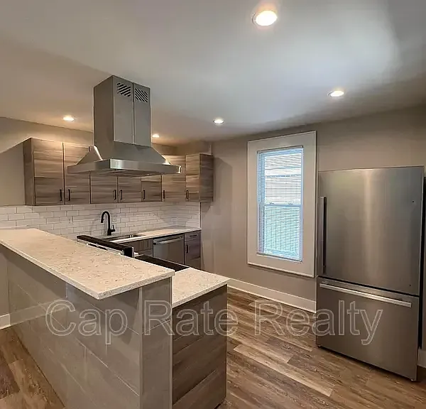 1476 N 6th St — Photo 12