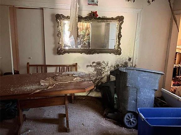 3rd image of 4075 W Brookstown Dr