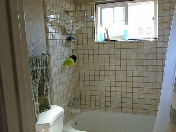 3rd image of 8931 Emerald Ave